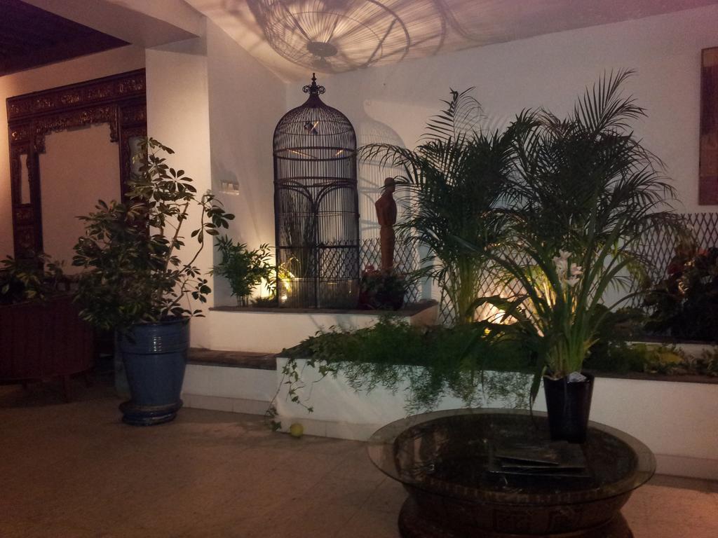 Chambres D'Hotes Le Petit Siam : Le Calme En Centre Ville Clermont-Ferrand Exterior foto